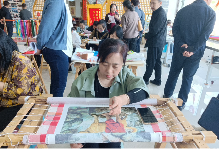 我的工匠故事：刘红梅的刺绣技艺